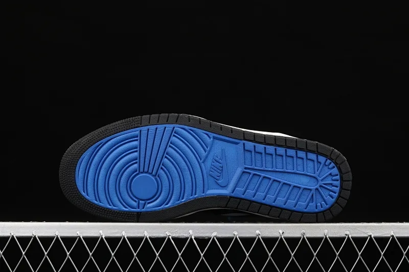All categories Air Jordan Jordan series basketball shoes Air Jordan 1 High Z version Air Jordan 1 Zoom Comfort SE "Hyper Royal" AJ1 Joe 1 metal rivets black and blue CZ1360-401